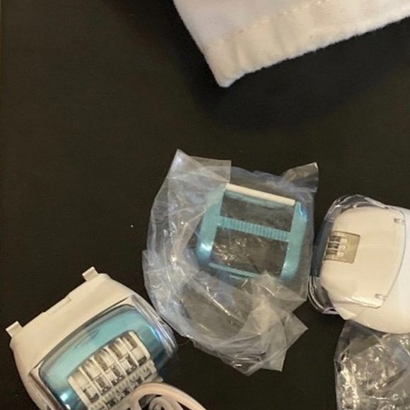 Panasonic Epilator Wet/Dry Set - 8 pc - Picture 3 of 3